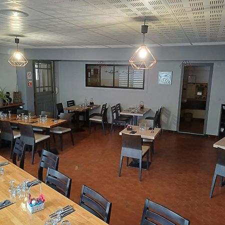 Auberge Des Platanes Villevocance Luaran gambar